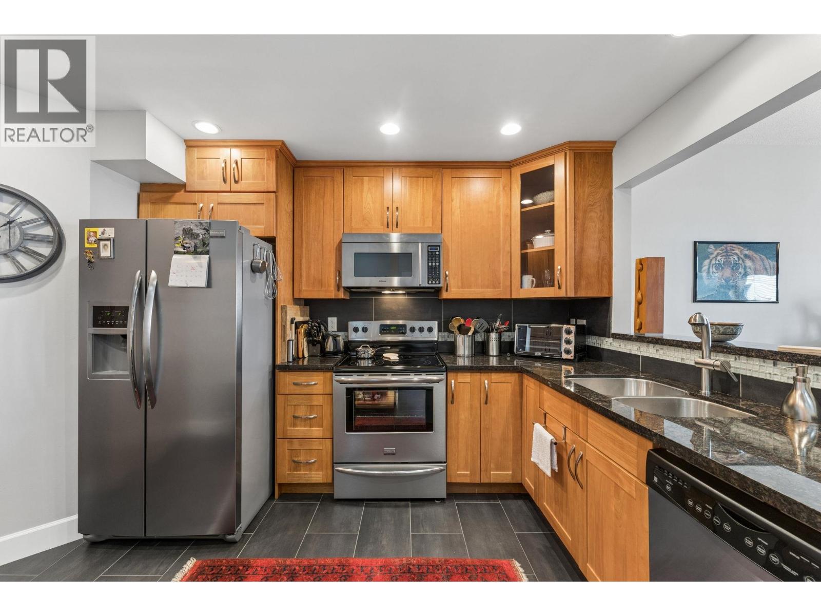 419 121 W 29th Street, North Vancouver, British Columbia  V7N 4L6 - Photo 13 - R3118271