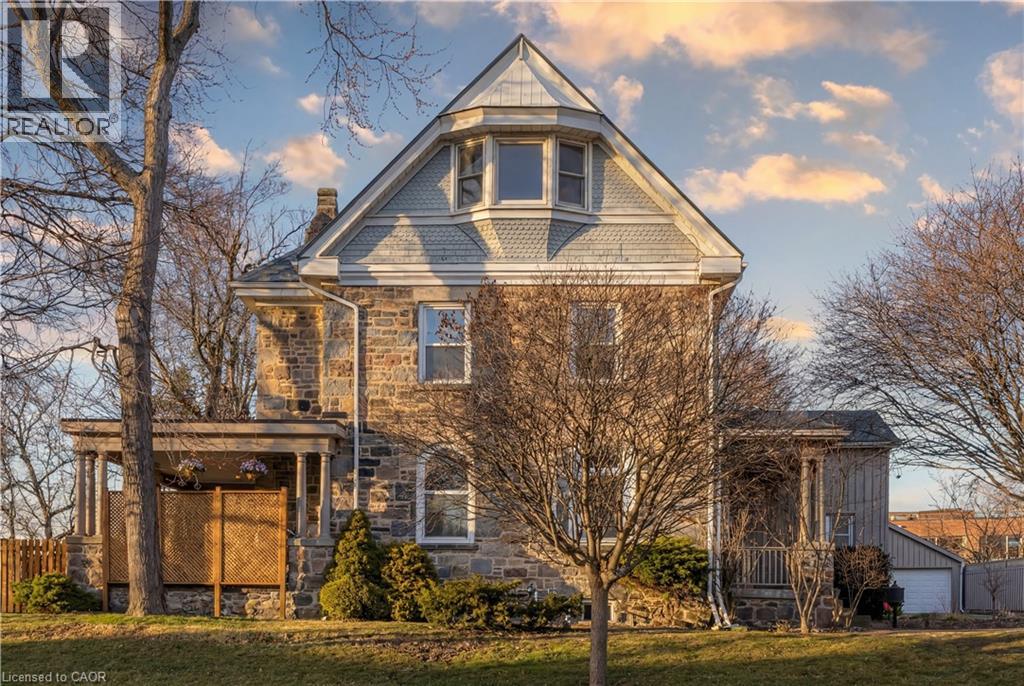 54 Bruce Street