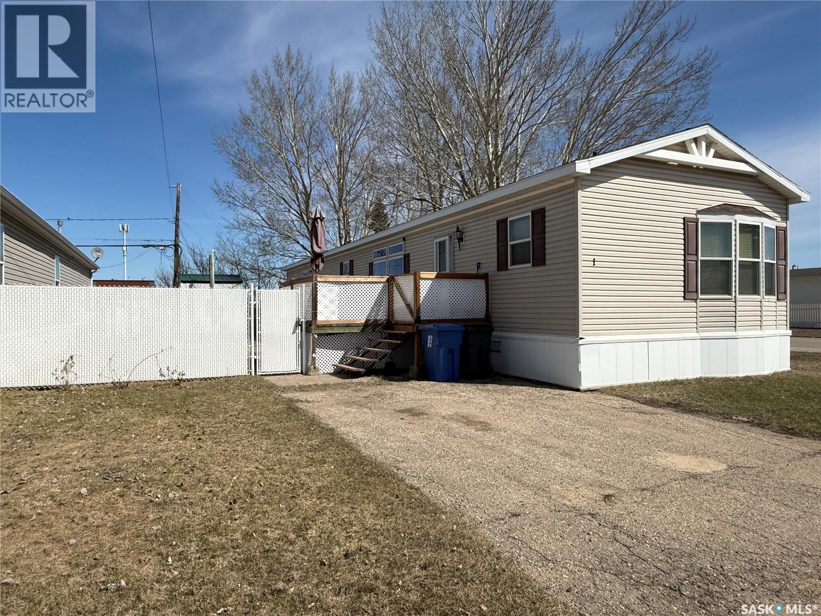 1 555 Dielschneider Road, Melville, Saskatchewan  S0A 2P0 - Photo 1 - SK030072