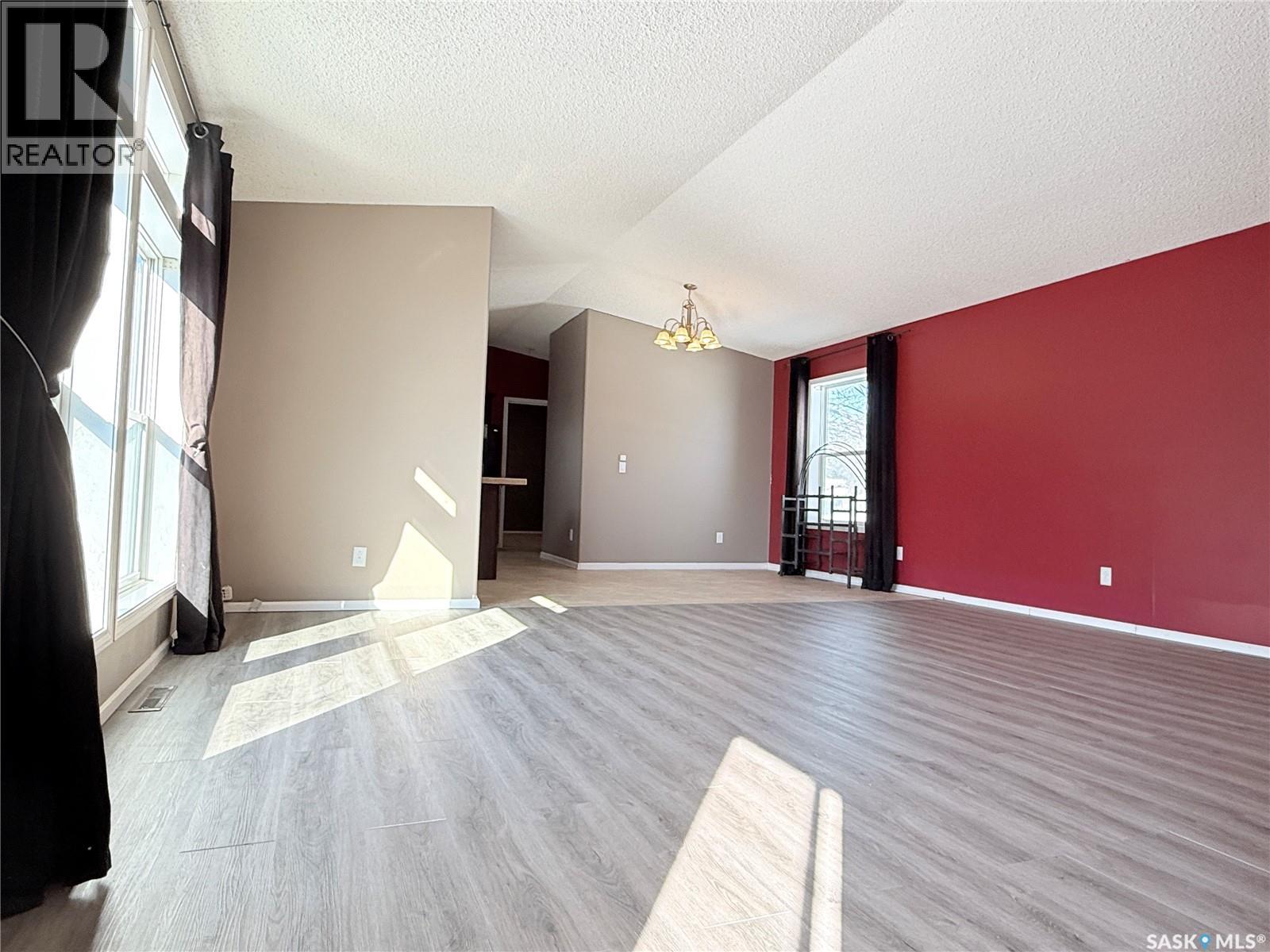 1 555 Dielschneider Road, Melville, Saskatchewan  S0A 2P0 - Photo 2 - SK030072