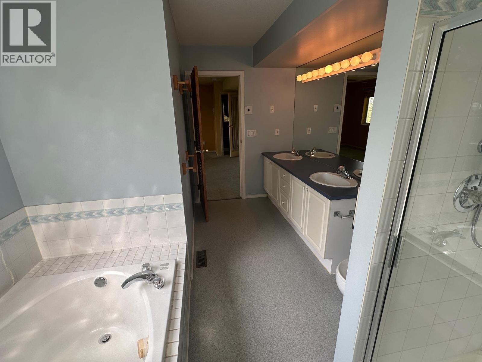 924 London Place, New Westminster, British Columbia  V3M 4Z6 - Photo 22 - R3118246