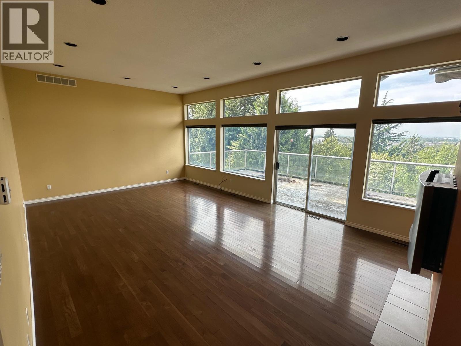 924 London Place, New Westminster, British Columbia  V3M 4Z6 - Photo 4 - R3118246
