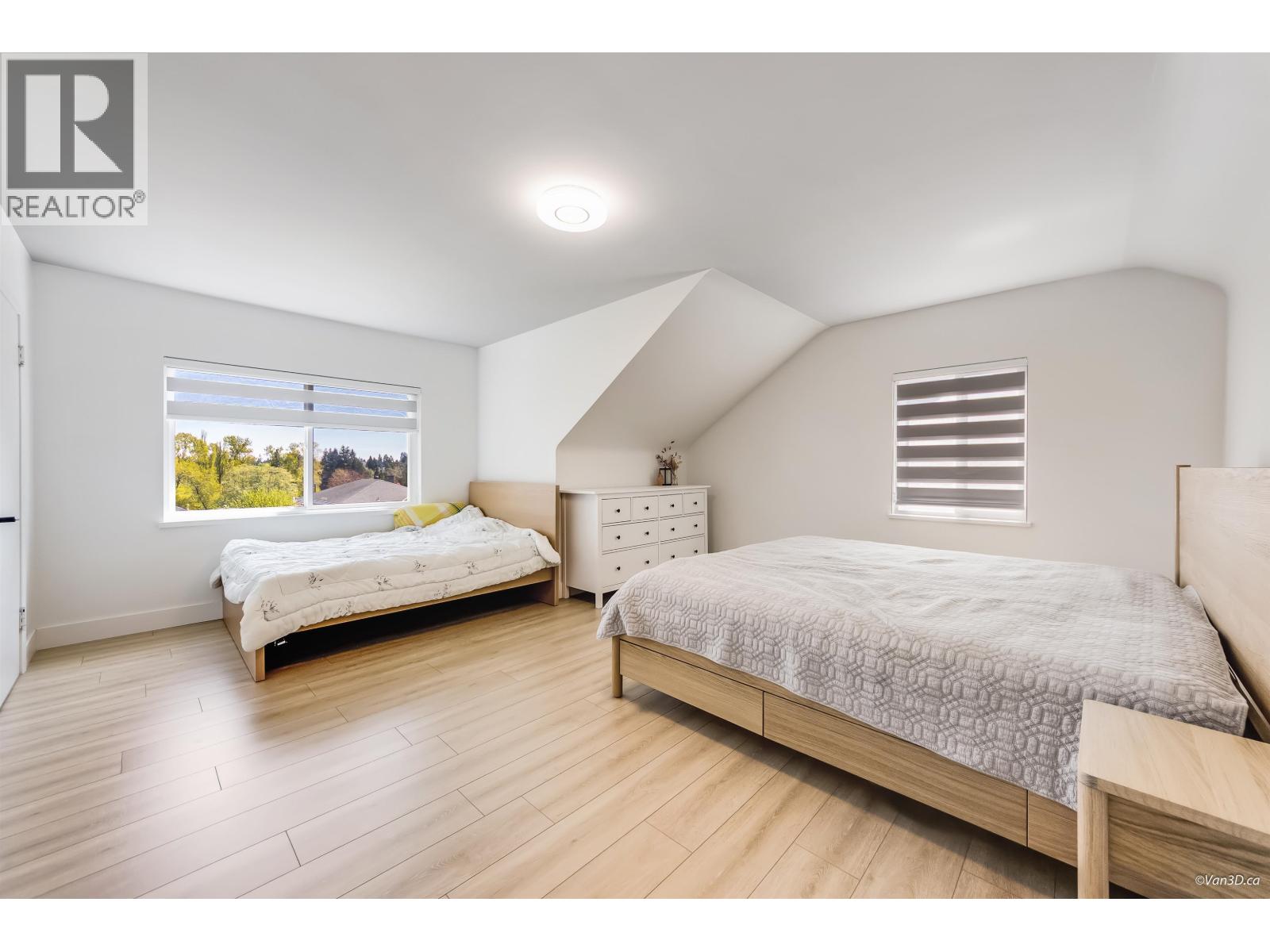 6176 Denbigh Avenue, Burnaby, British Columbia  V5H 3R5 - Photo 12 - R3118254