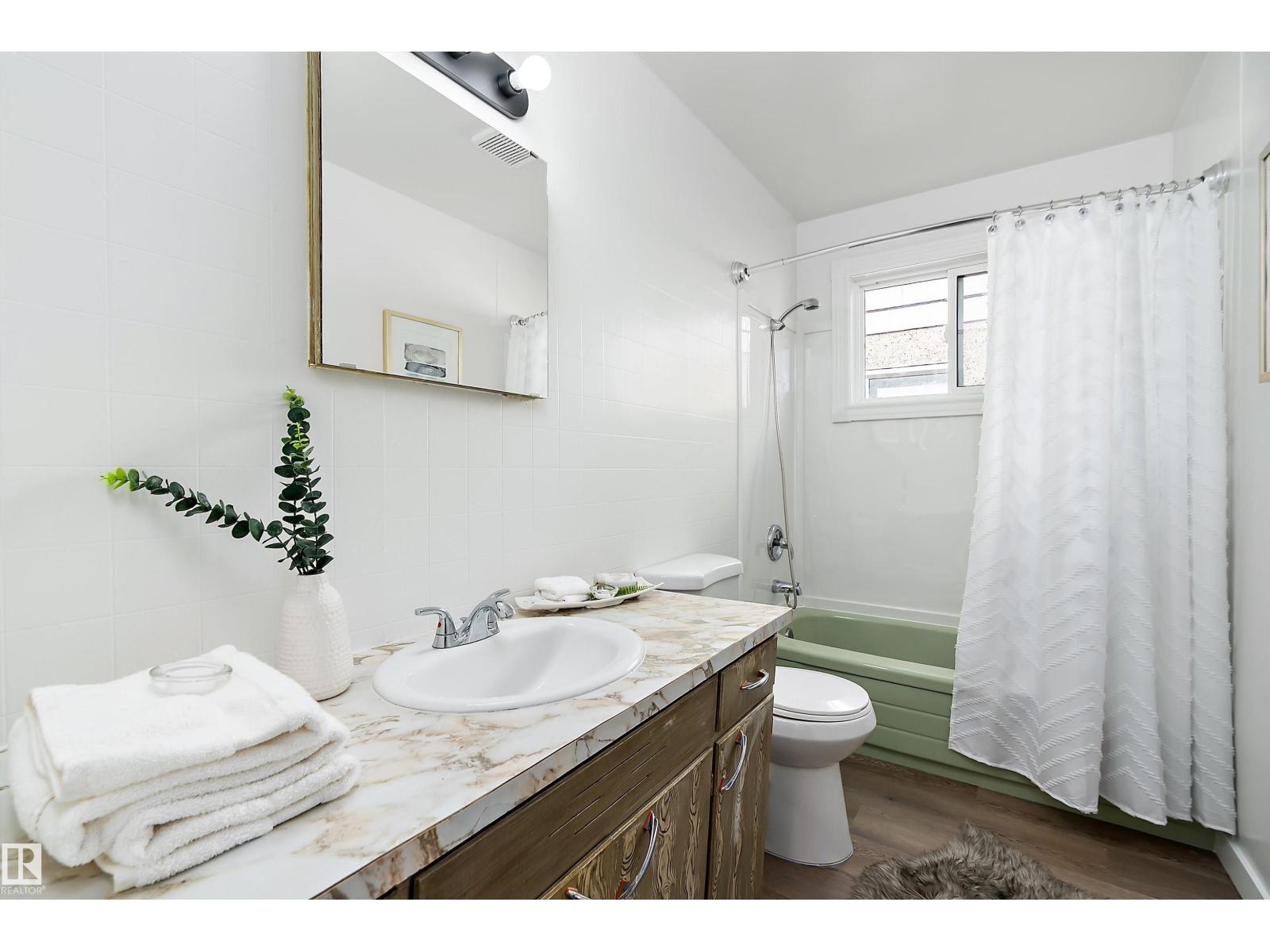 9747 66 Av Nw, Edmonton, Alberta  T6E 0M4 - Photo 18 - E4485233