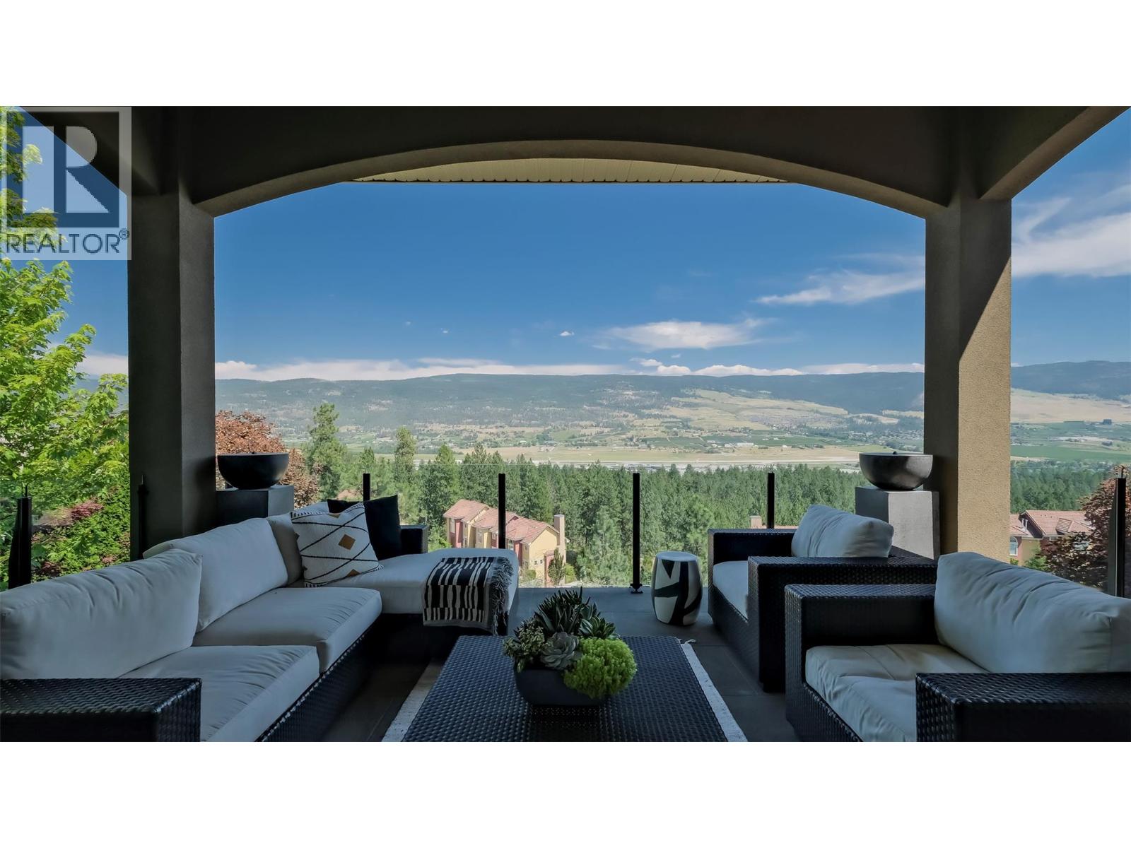 1749 Capistrano Drive, Kelowna, British Columbia  V1V 2Z3 - Photo 26 - 10385473
