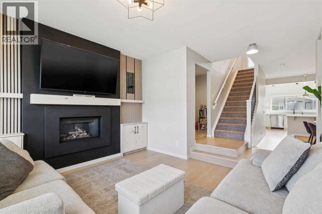 325 Marquis Heights Se, Calgary, Alberta  T3M 2A7 - Photo 4 - A2304334