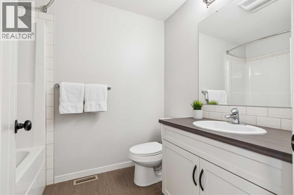 325 Marquis Heights Se, Calgary, Alberta  T3M 2A7 - Photo 21 - A2304334
