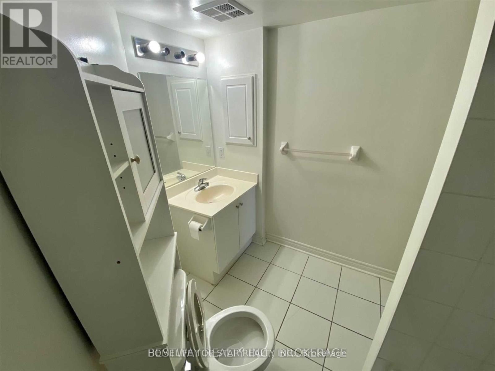 911 - 8 Rean Drive S, Toronto, Ontario  M2K 3B9 - Photo 5 - C13070856
