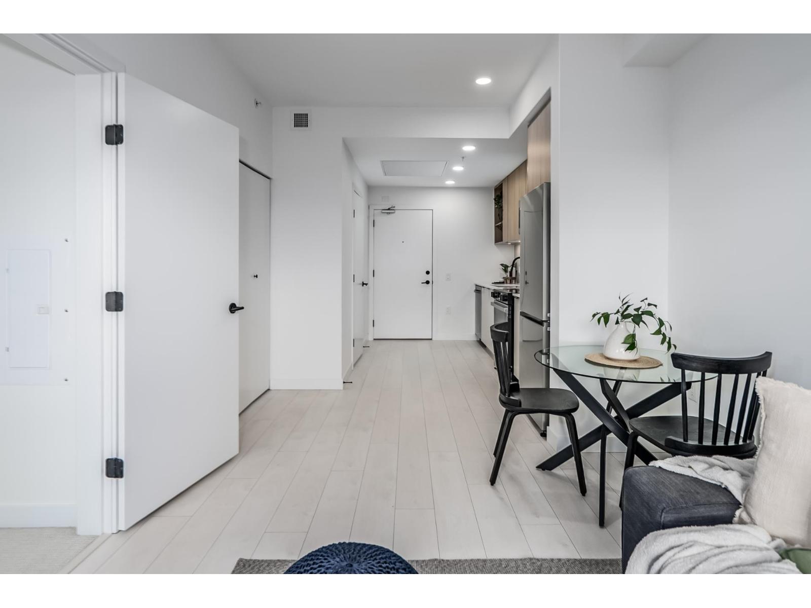 615 13439 94a Avenue, Surrey, British Columbia  V3V 0G9 - Photo 5 - R3118331