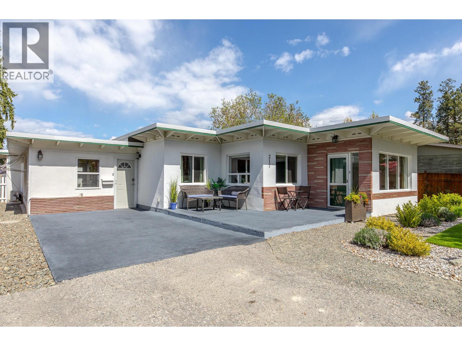 217 Lee Avenue, Penticton, British Columbia