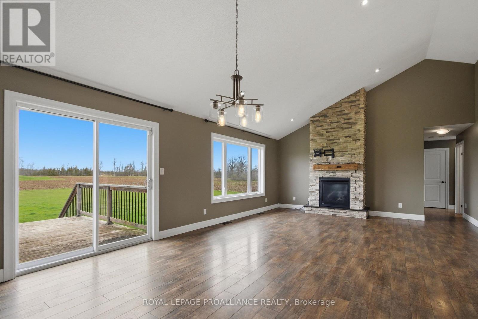 1585 Casey Road, Belleville, Ontario  K8N 4Z6 - Photo 13 - X13068068