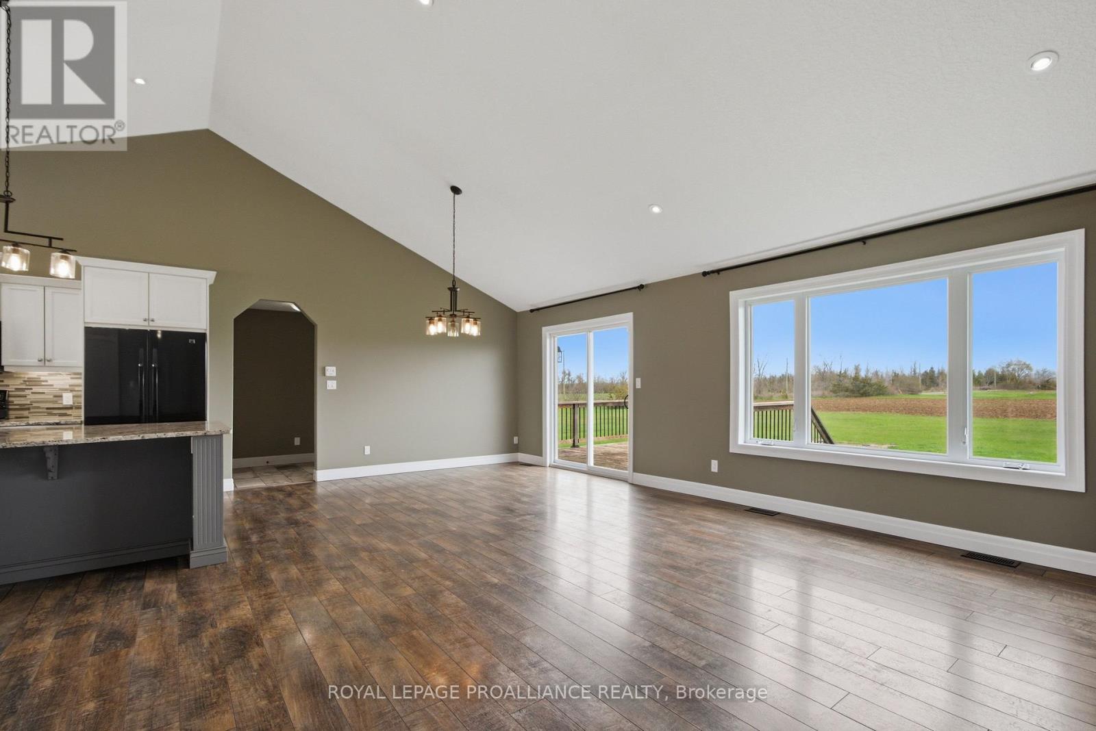 1585 Casey Road, Belleville, Ontario  K8N 4Z6 - Photo 11 - X13068068