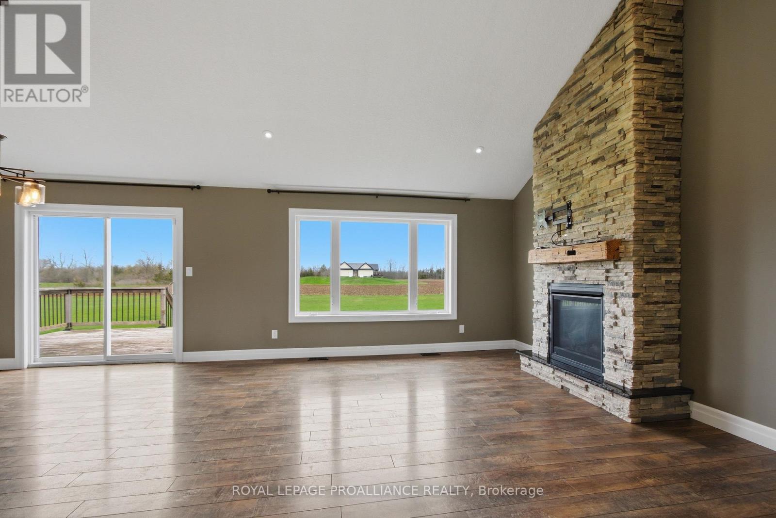1585 Casey Road, Belleville, Ontario  K8N 4Z6 - Photo 10 - X13068068