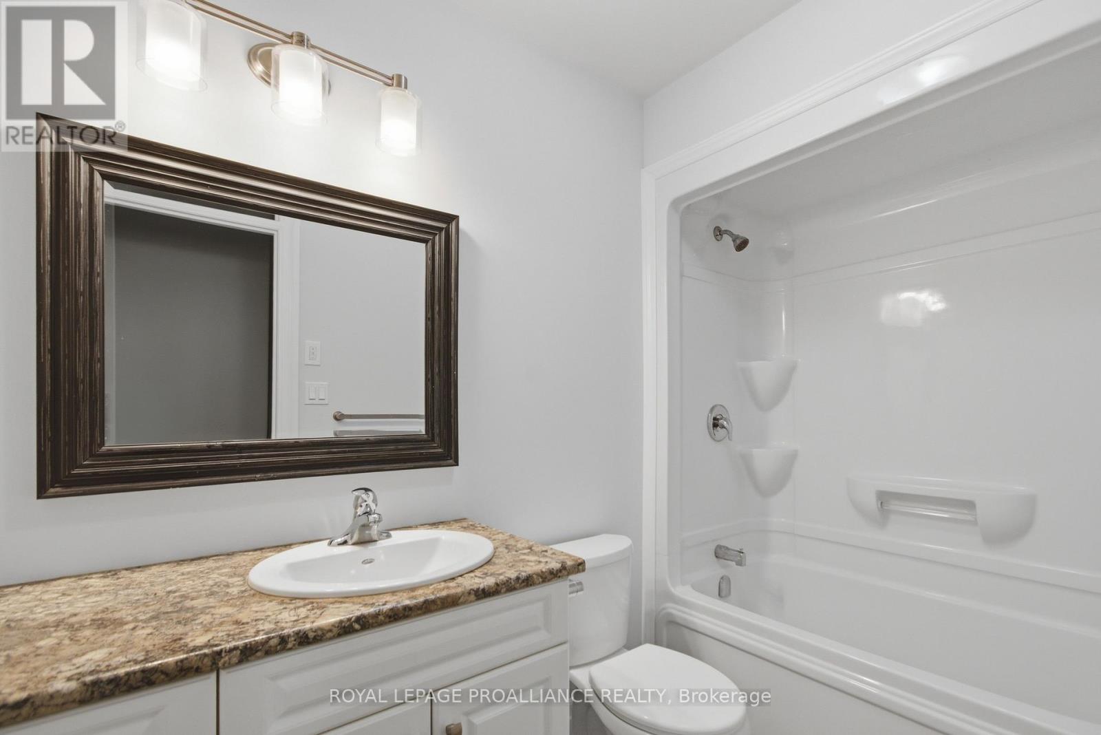 1585 Casey Road, Belleville, Ontario  K8N 4Z6 - Photo 19 - X13068068