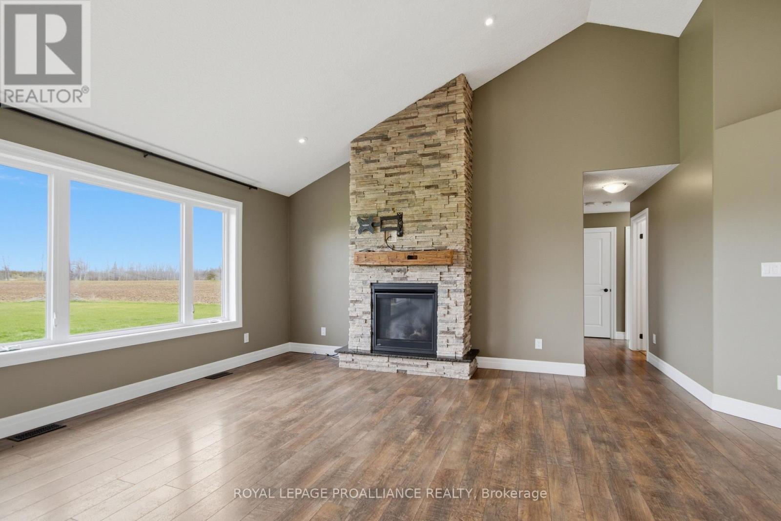 1585 Casey Road, Belleville, Ontario  K8N 4Z6 - Photo 9 - X13068068