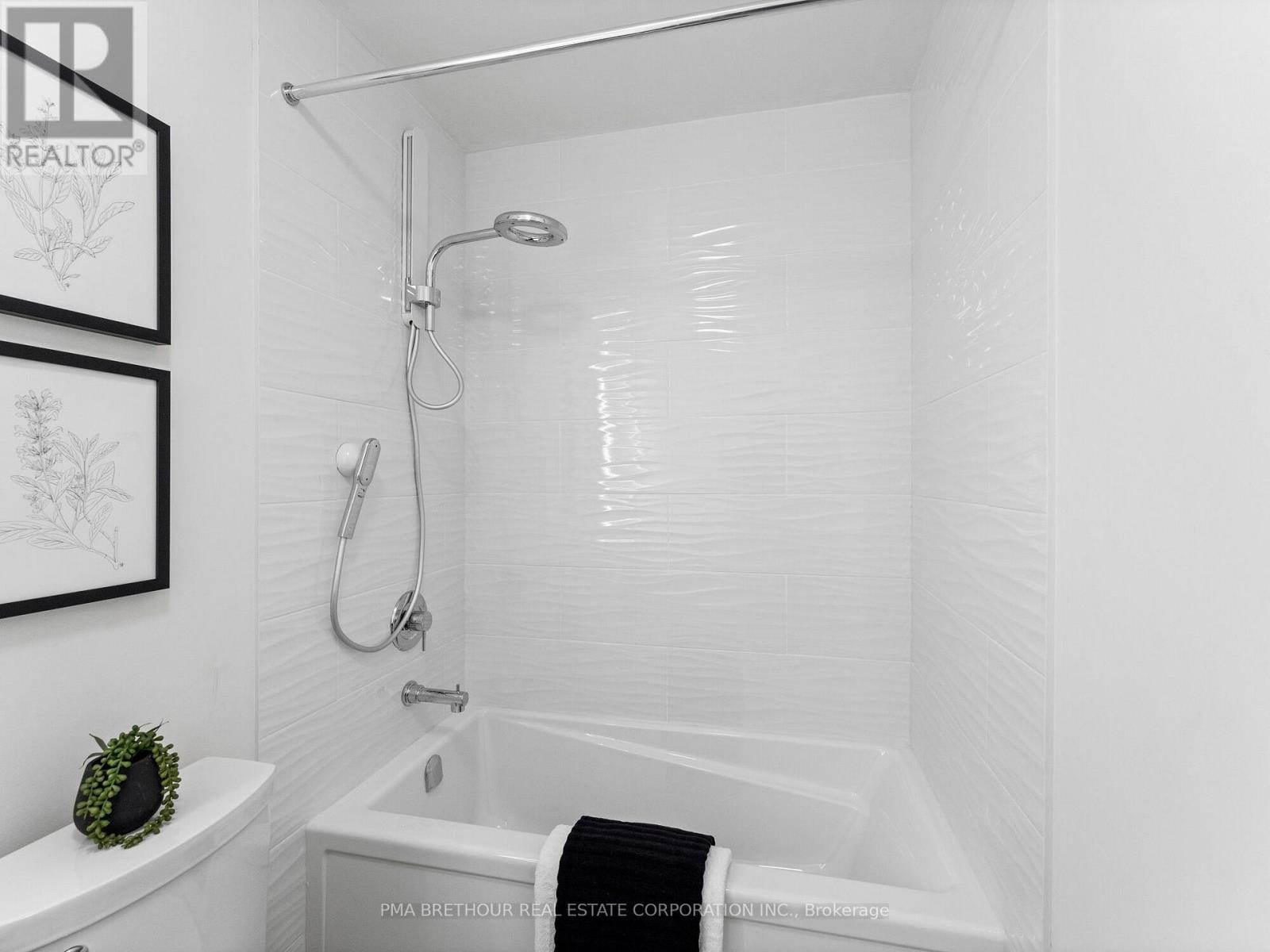 18 Rainwater Lane, Barrie, Ontario  L4N 9J6 - Photo 37 - S13070836