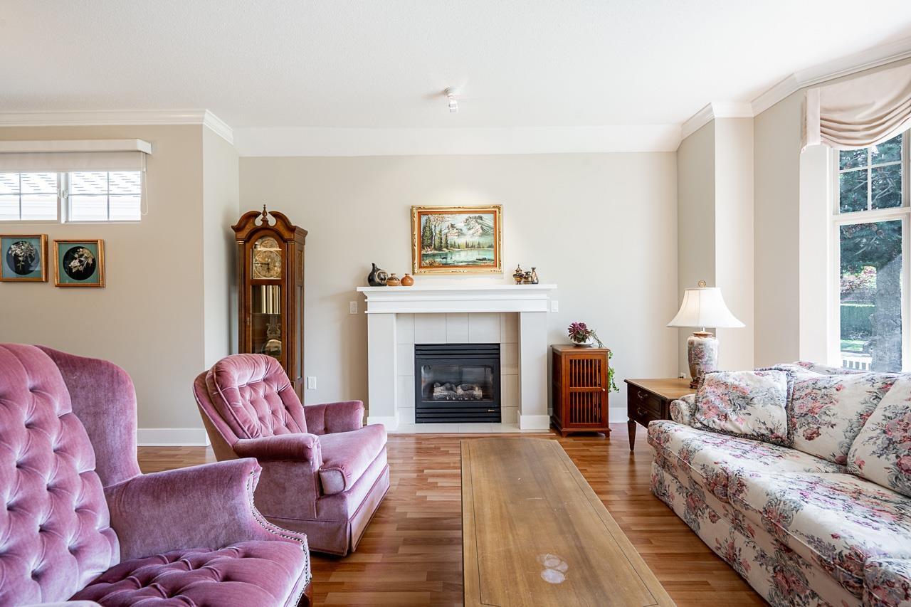 3 15425 Rosemary Heights Crescent, Surrey, British Columbia  V3Z 0S7 - Photo 4 - R3118068