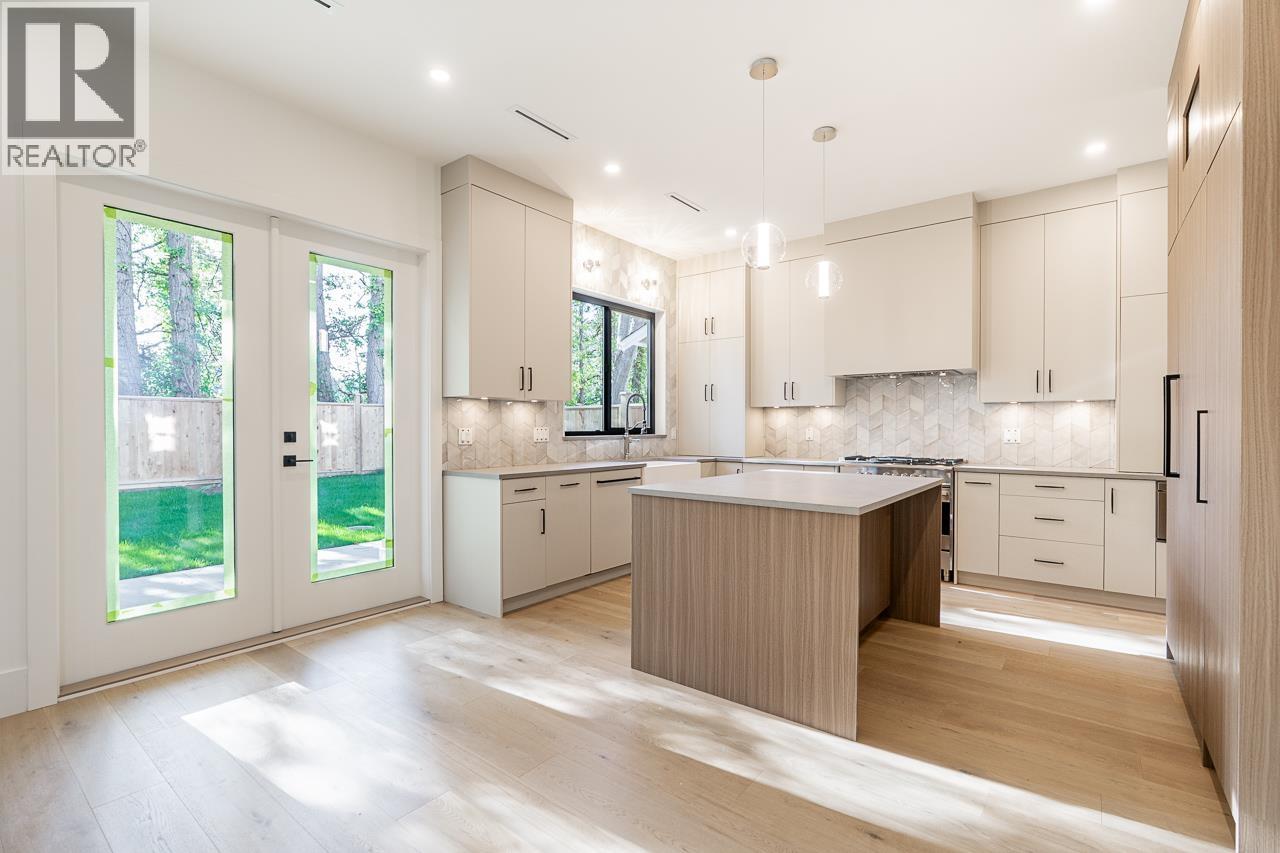 1221 Stellers Jay Place, Tsawwassen, British Columbia  V4M 2A9 - Photo 11 - R3118269