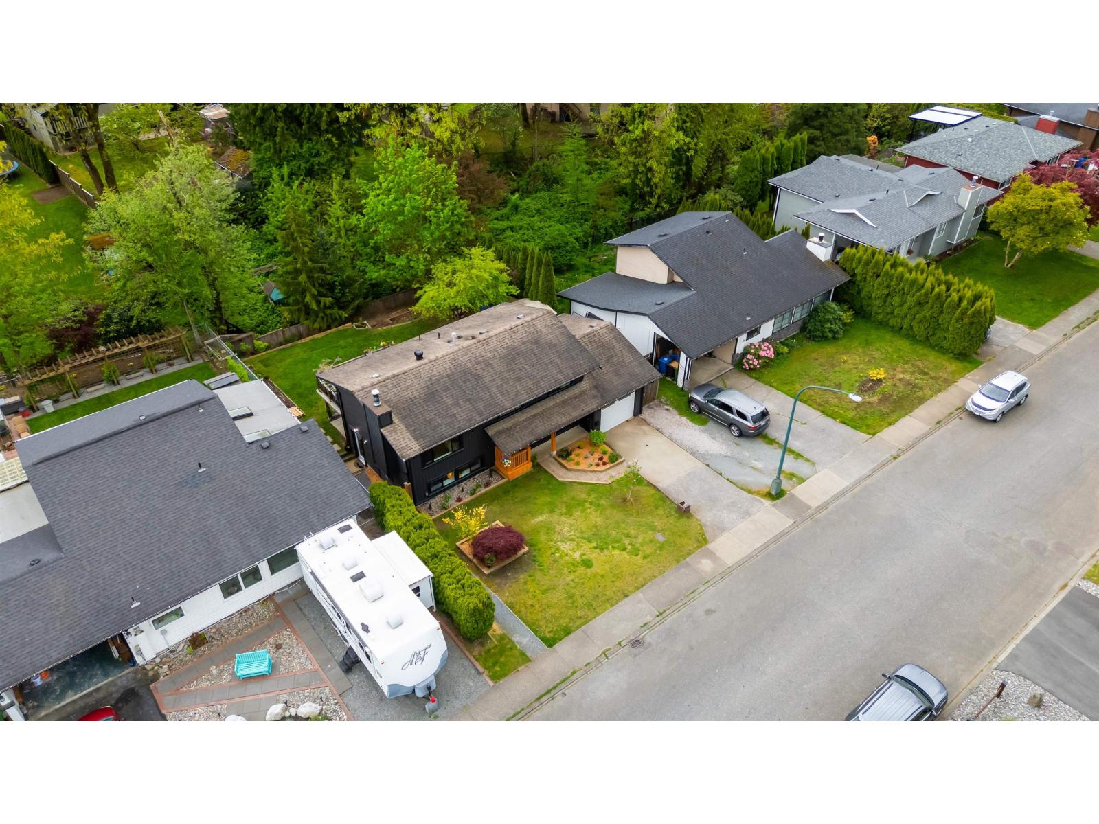 35360 Selkirk Avenue, Abbotsford, British Columbia  V2S 8L2 - Photo 2 - R3117489