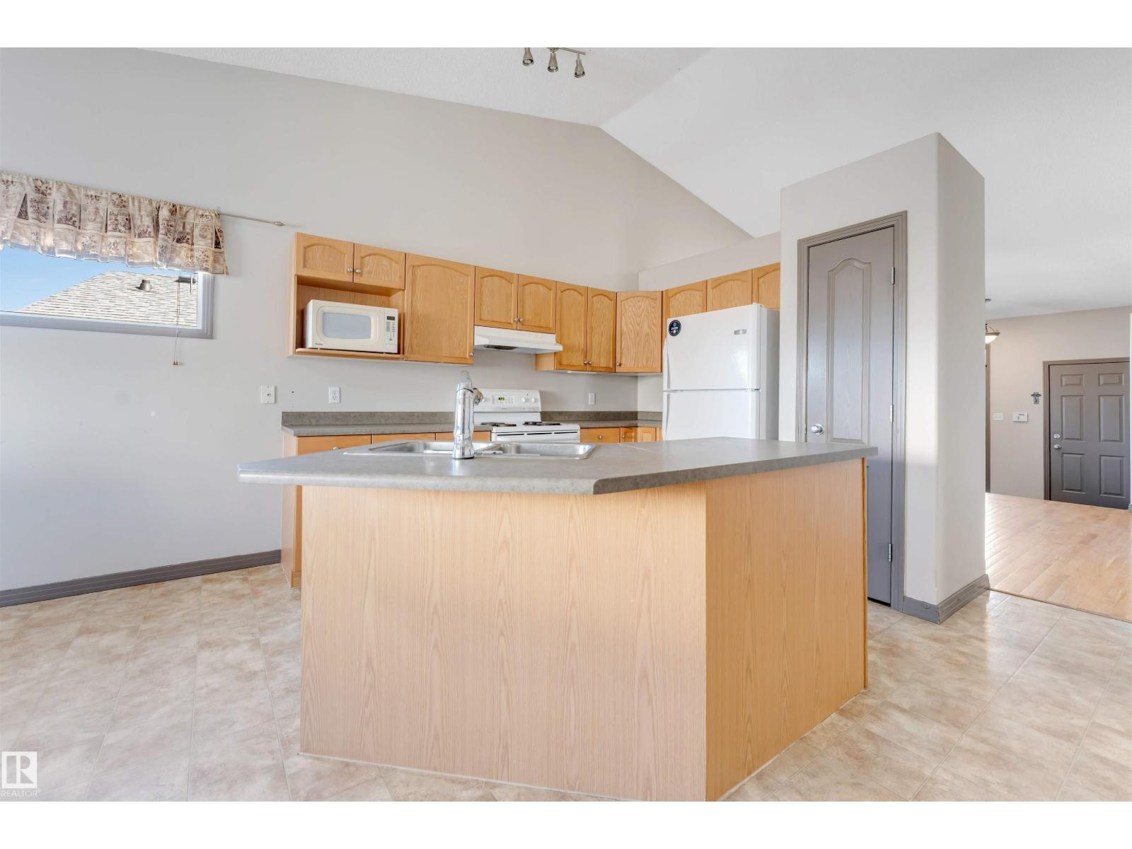 4812 148 Av Nw, Edmonton, Alberta  T5T 2X1 - Photo 12 - E4485251