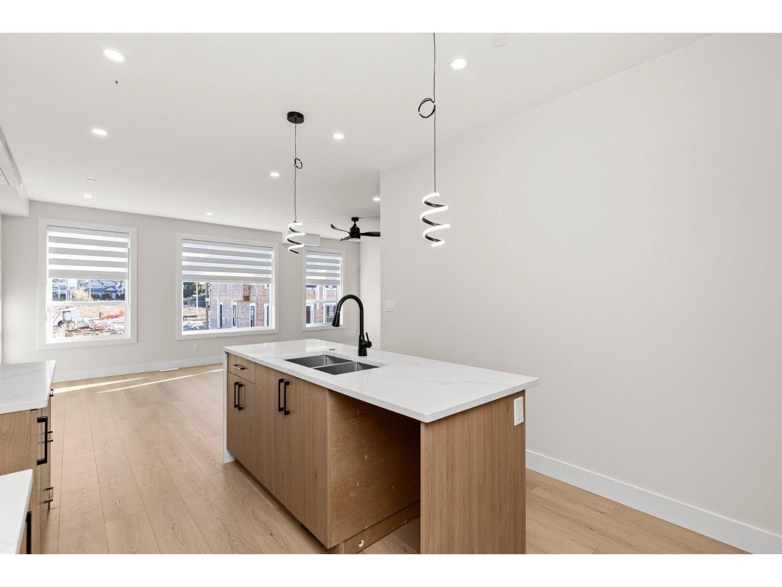 8574 Dunbar Way, Mission, British Columbia  V4S 0A7 - Photo 8 - R3118082