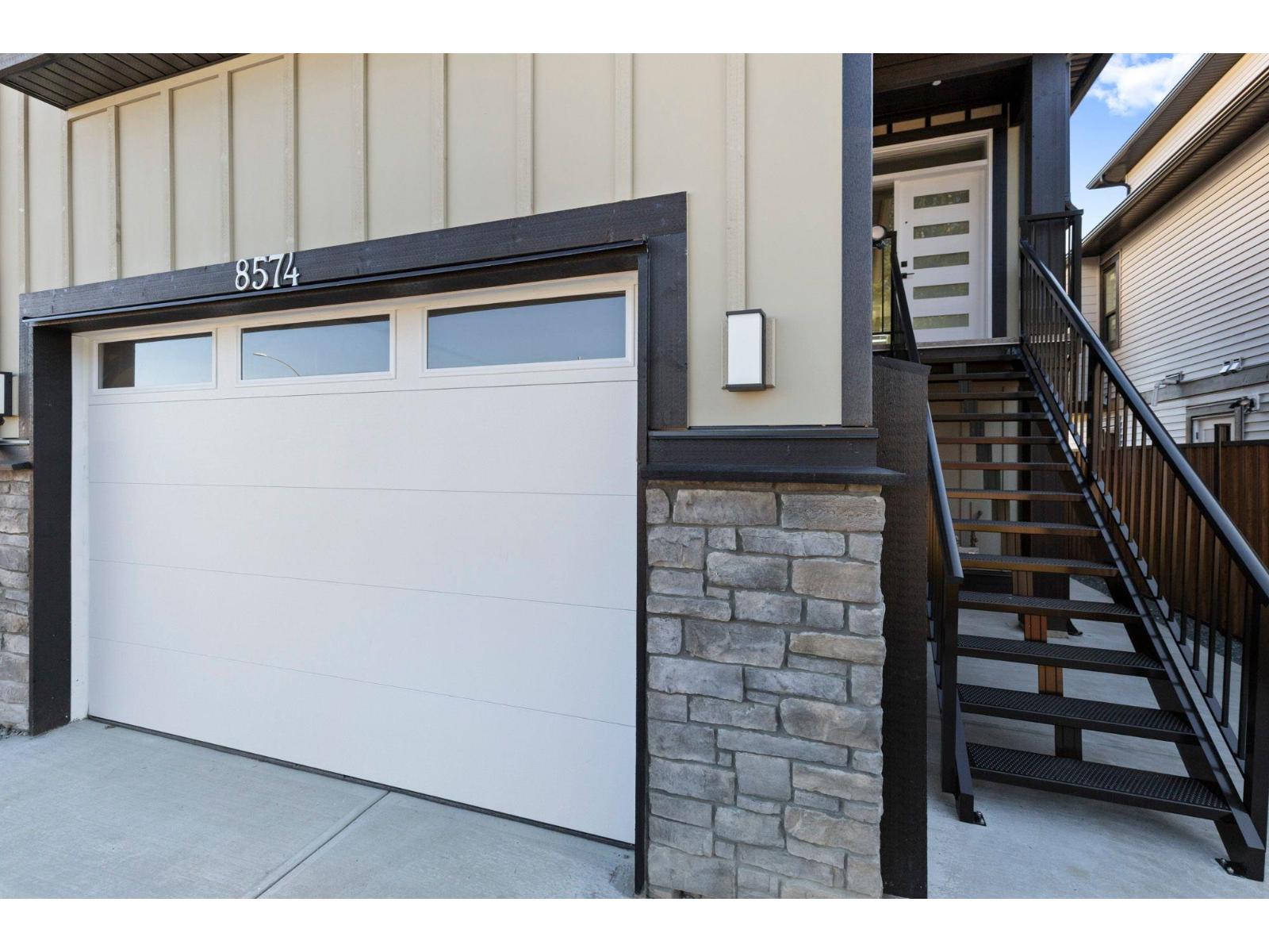 8574 Dunbar Way, Mission, British Columbia  V4S 0A7 - Photo 3 - R3118082