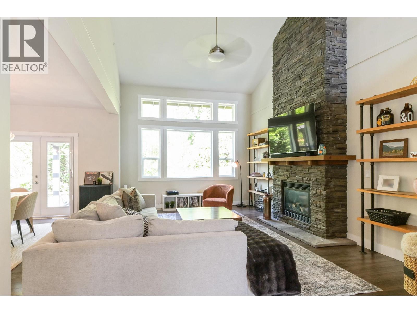 13573 229 Loop, Maple Ridge, British Columbia  V4R 0E5 - Photo 5 - R3117841