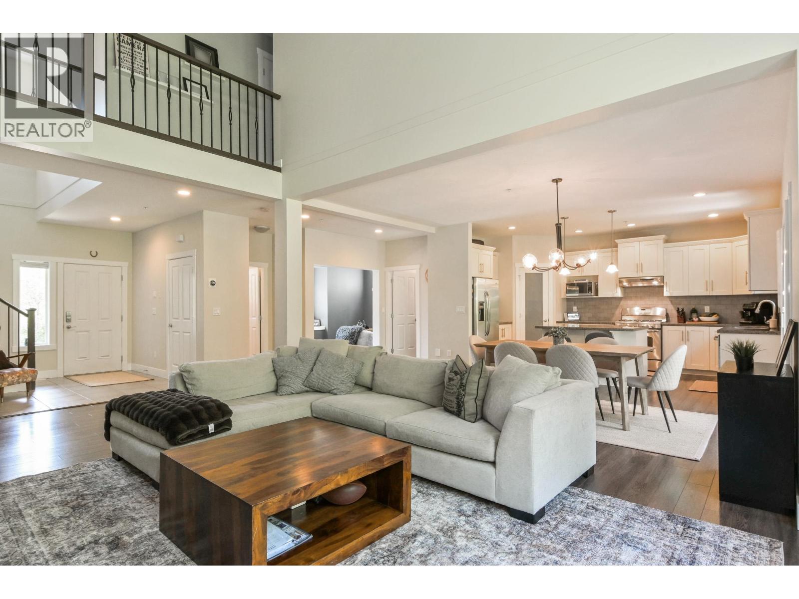 13573 229 Loop, Maple Ridge, British Columbia  V4R 0E5 - Photo 8 - R3117841