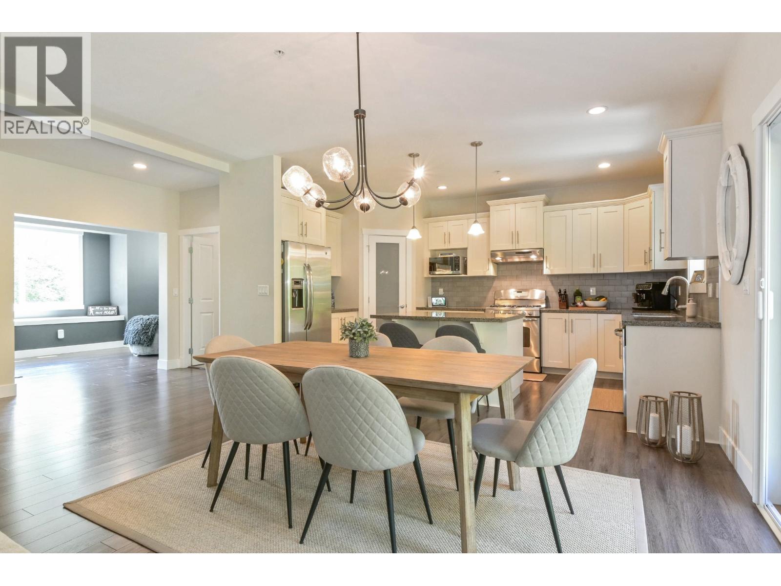 13573 229 Loop, Maple Ridge, British Columbia  V4R 0E5 - Photo 11 - R3117841