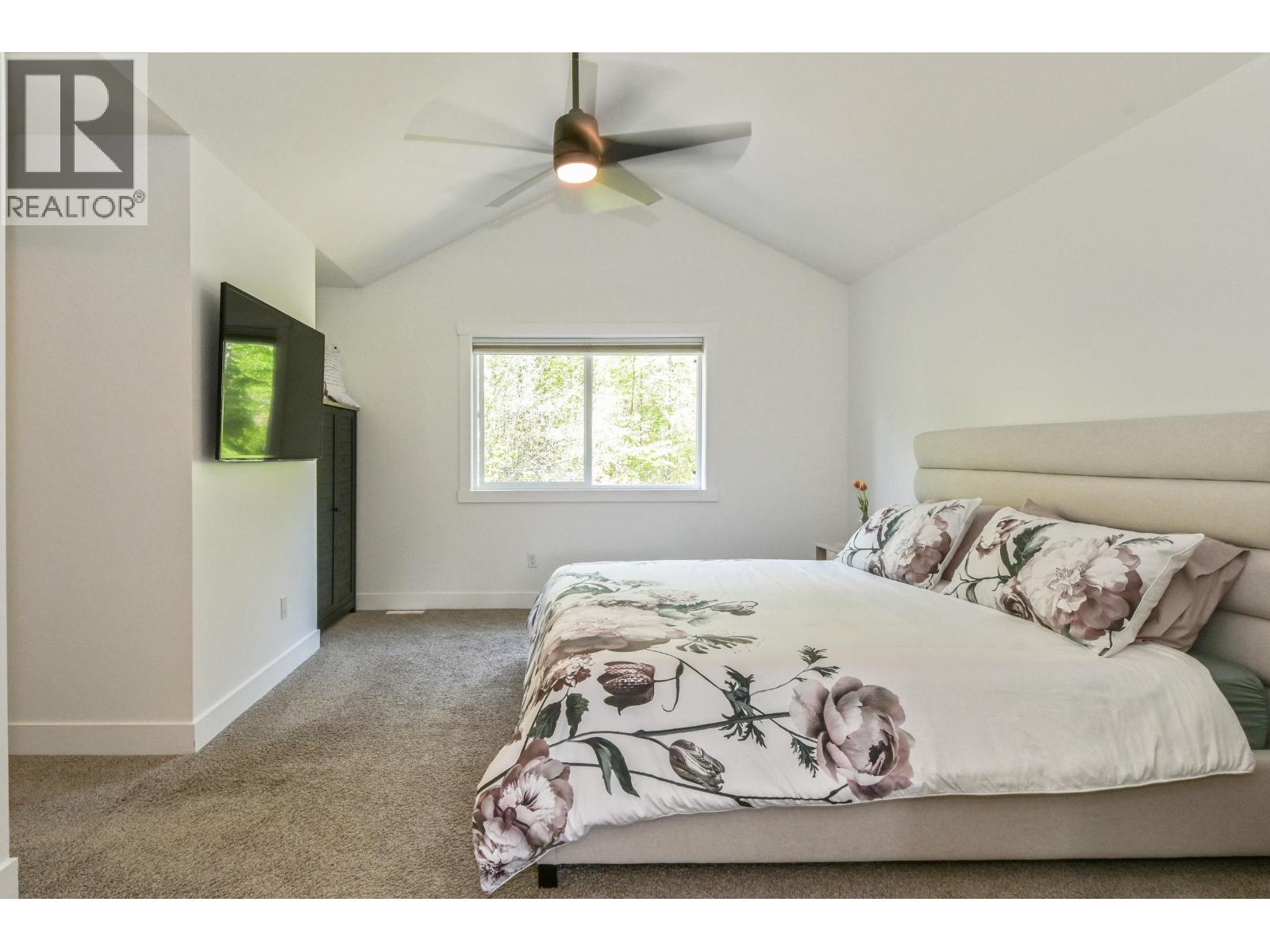 13573 229 Loop, Maple Ridge, British Columbia  V4R 0E5 - Photo 18 - R3117841