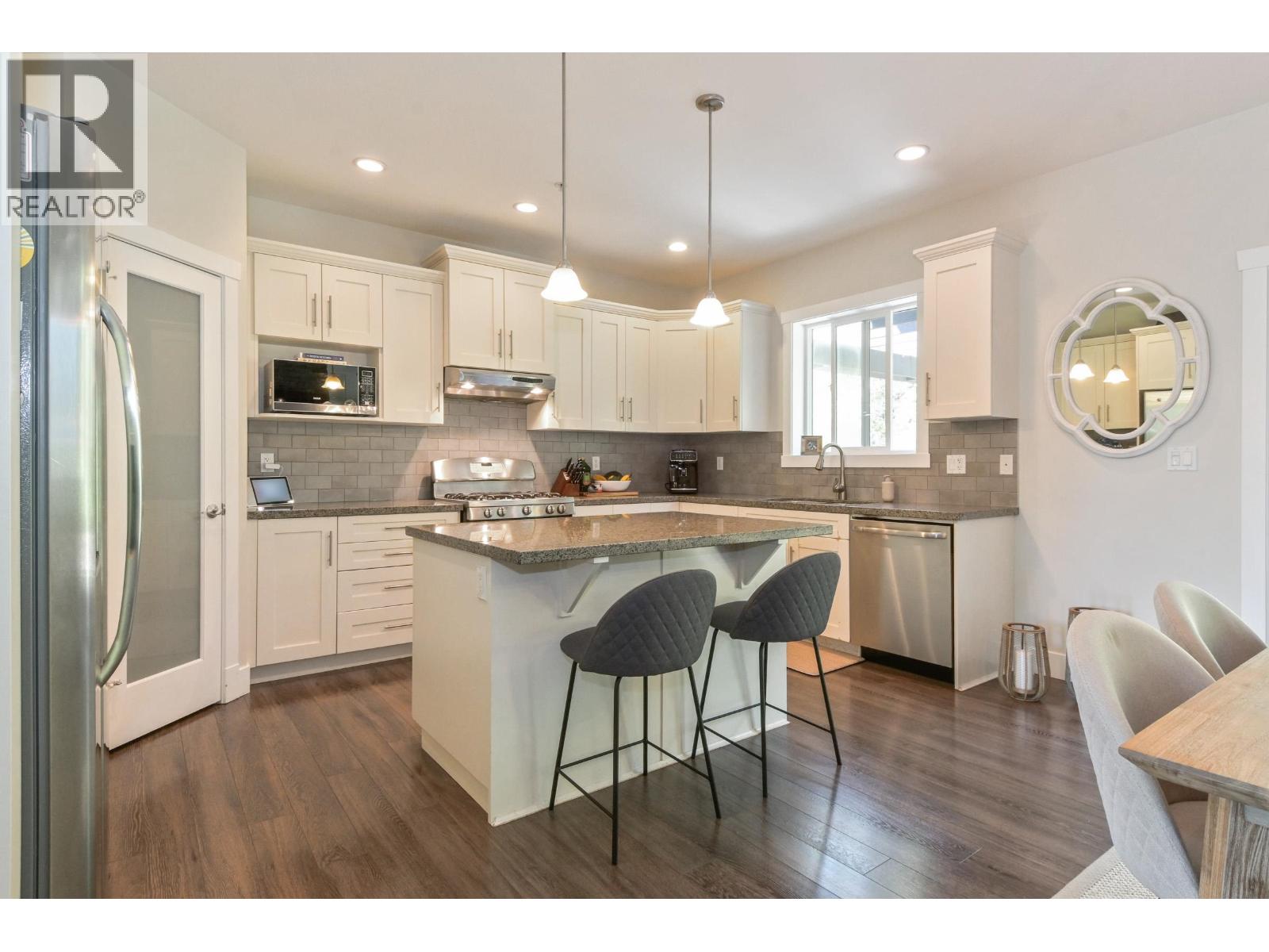 13573 229 Loop, Maple Ridge, British Columbia  V4R 0E5 - Photo 12 - R3117841