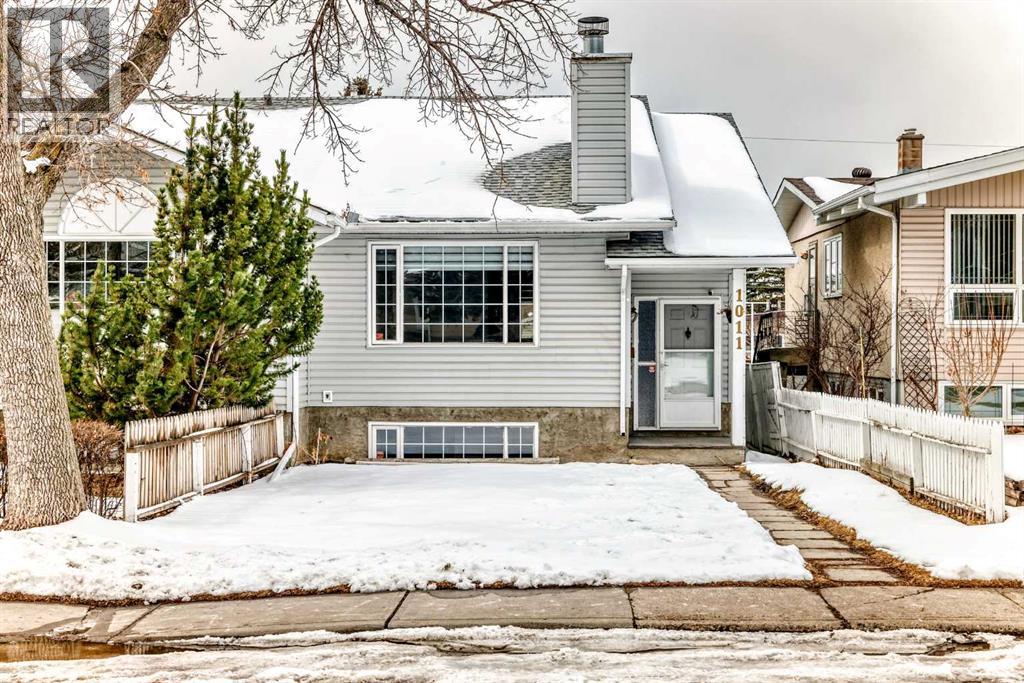1011 17a Street NE, Calgary, Alberta  T2E 4V2 - Photo 1 - A2298602