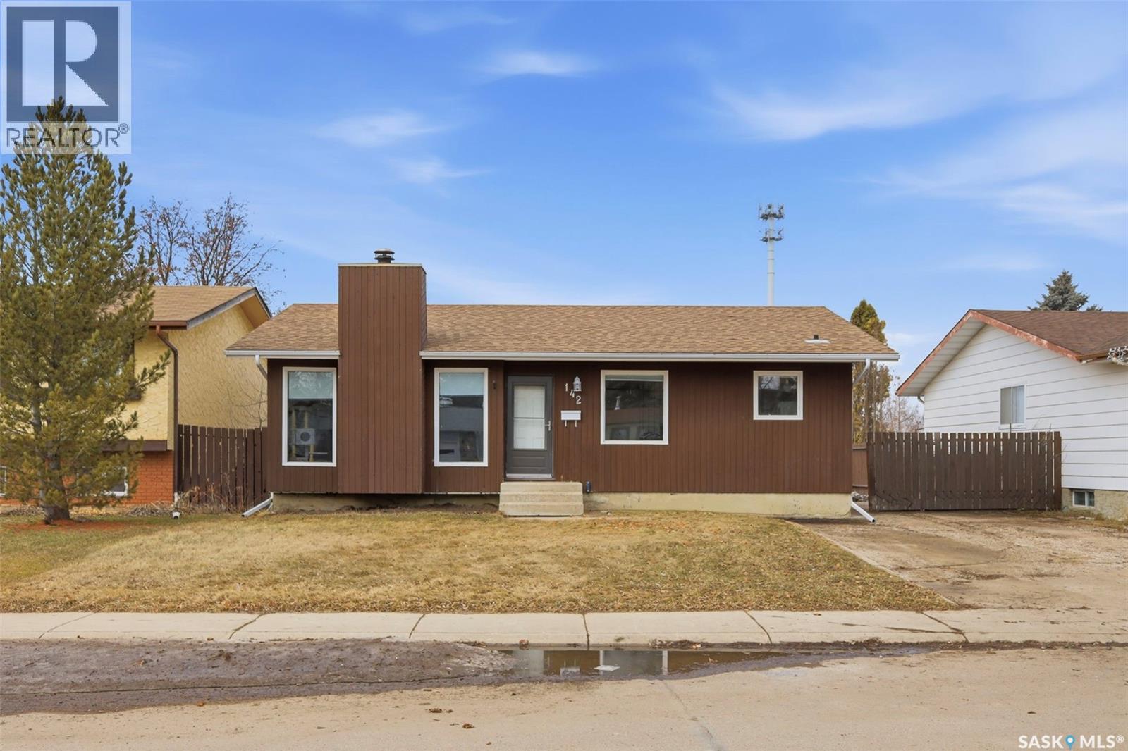 142 Heise CRESCENT, Saskatoon, Saskatchewan