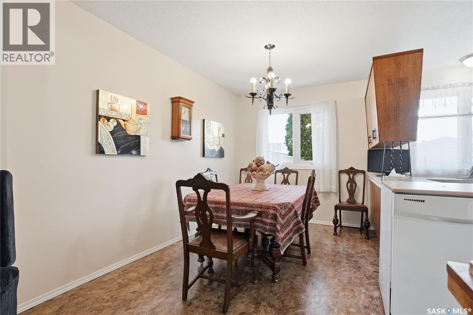 4 Malta Crescent, Saskatoon, Saskatchewan  S7L 3W1 - Photo 8 - SK034505