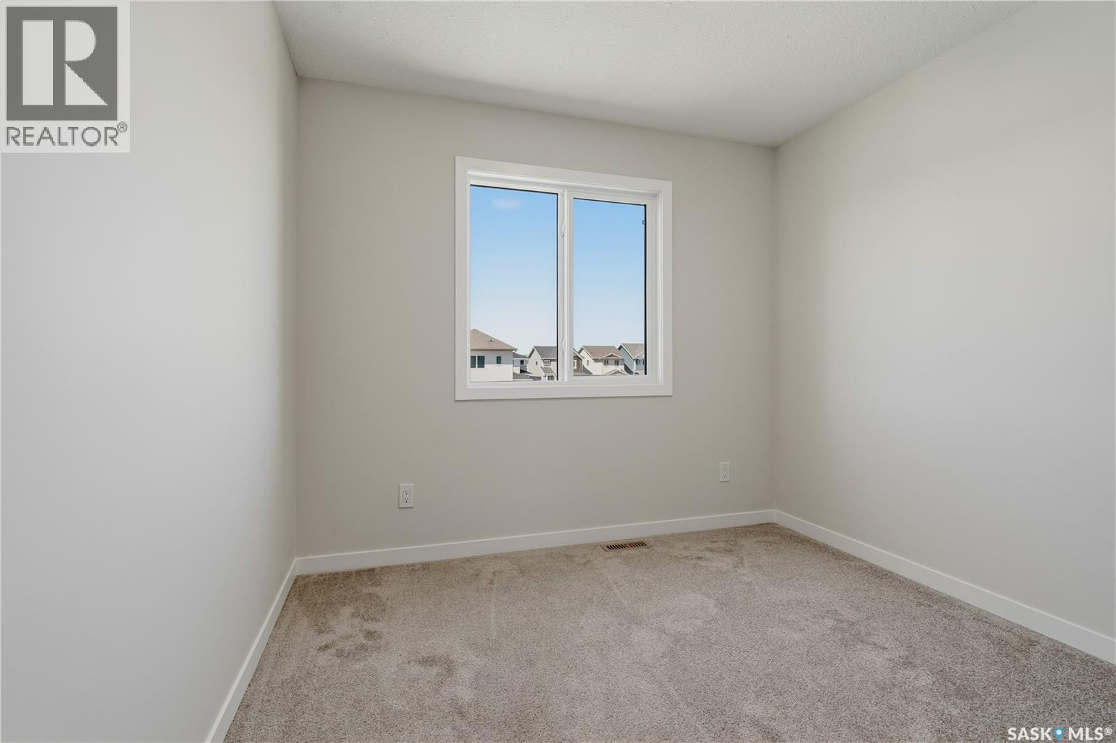 3156 Green Turtle Road, Regina, Saskatchewan  S4V 4C5 - Photo 18 - SK034376