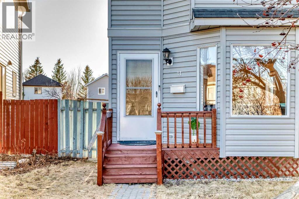 11 Martinridge Place NE, Calgary, Alberta  T3J 3B8 - Photo 2 - A2305150