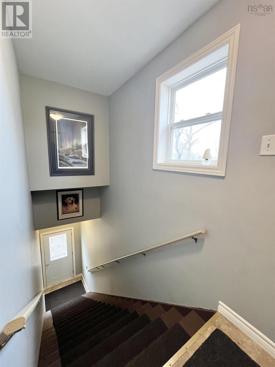 17 Clinton Street, Amherst, Nova Scotia  B4H 1K2 - Photo 10 - 202609389