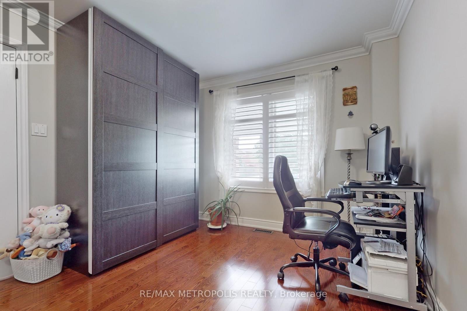 64 Mandel Crescent, Richmond Hill, Ontario  L4C 9Z7 - Photo 6 - N13068770