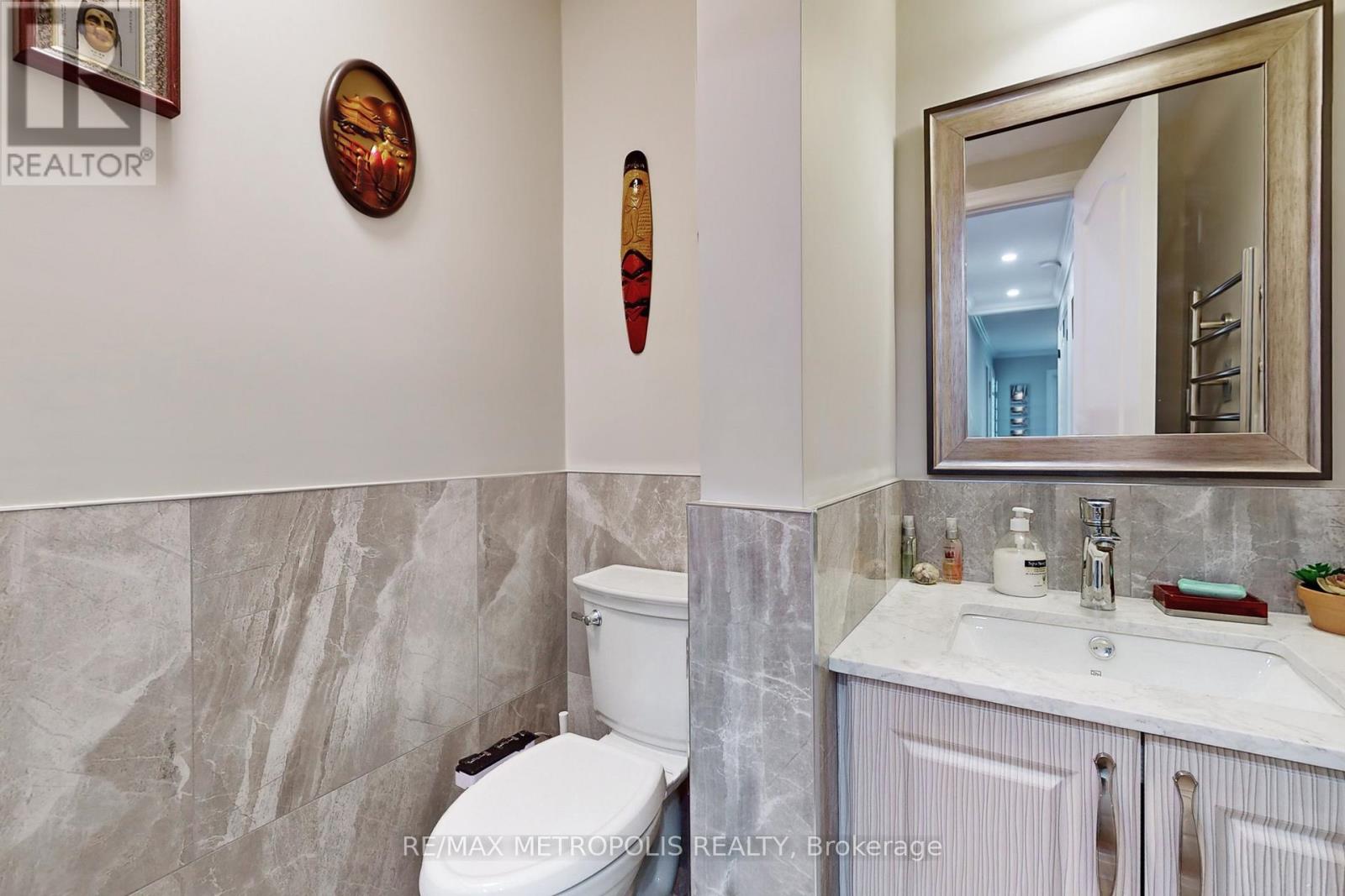 64 Mandel Crescent, Richmond Hill, Ontario  L4C 9Z7 - Photo 20 - N13068770