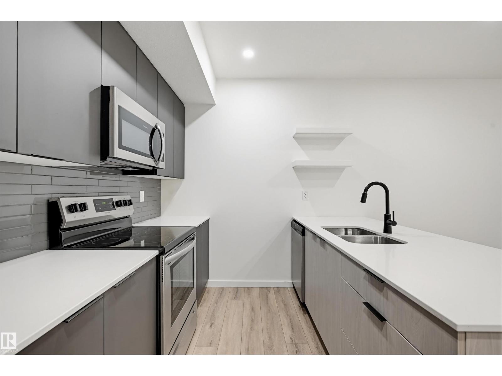 8518 79 Av Nw, Edmonton, Alberta  T6C 0R4 - Photo 37 - E4485259
