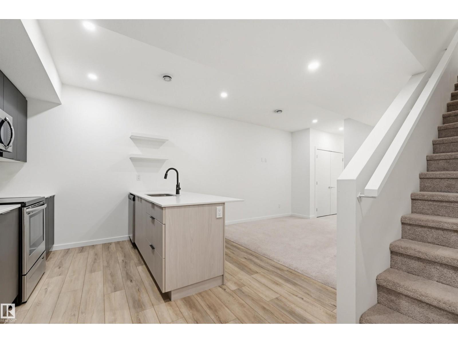 8518 79 Av Nw, Edmonton, Alberta  T6C 0R4 - Photo 35 - E4485259
