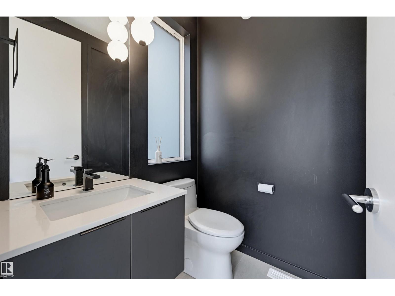 8518 79 Av Nw, Edmonton, Alberta  T6C 0R4 - Photo 21 - E4485259