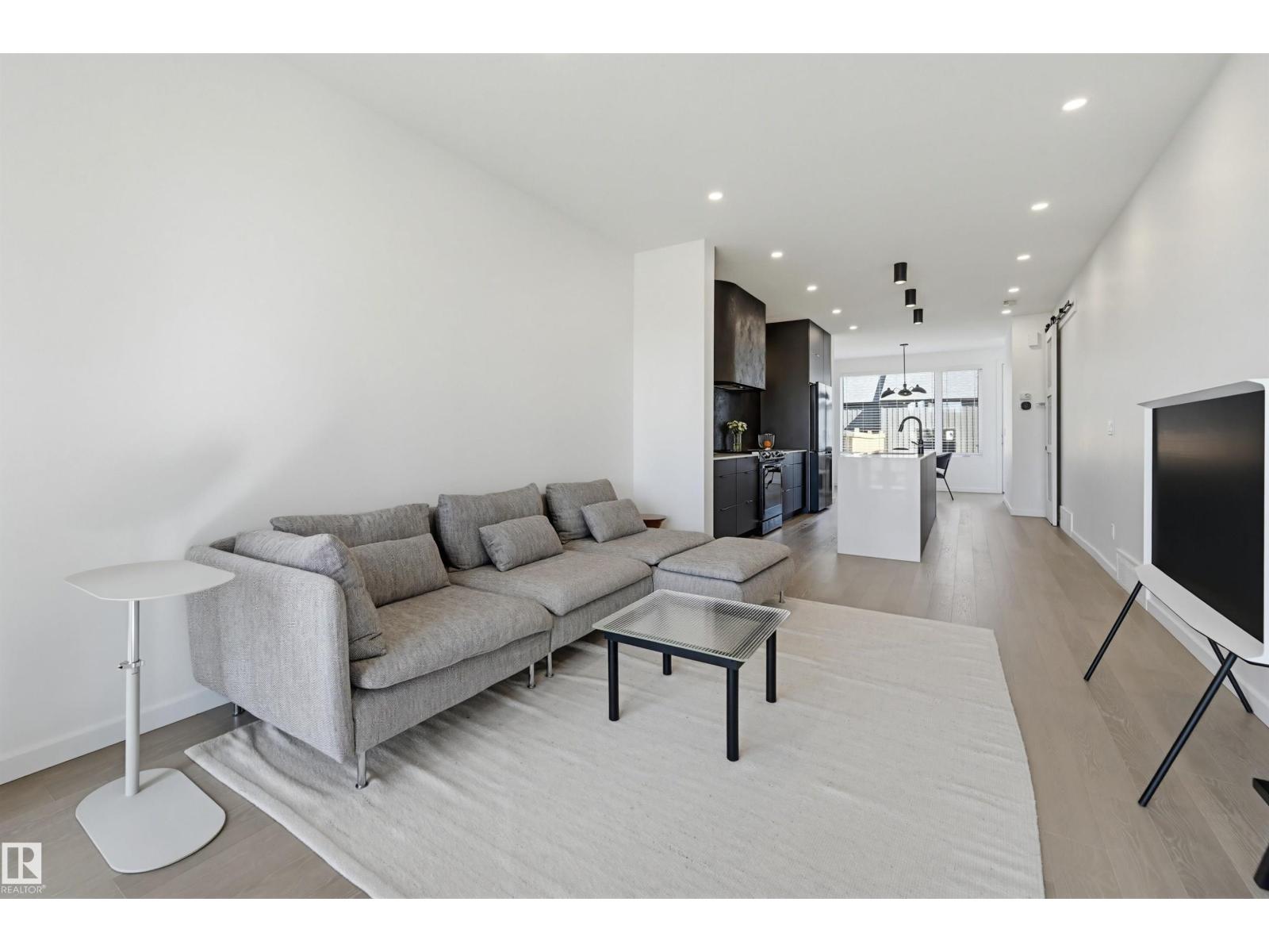 8518 79 Av Nw, Edmonton, Alberta  T6C 0R4 - Photo 8 - E4485259