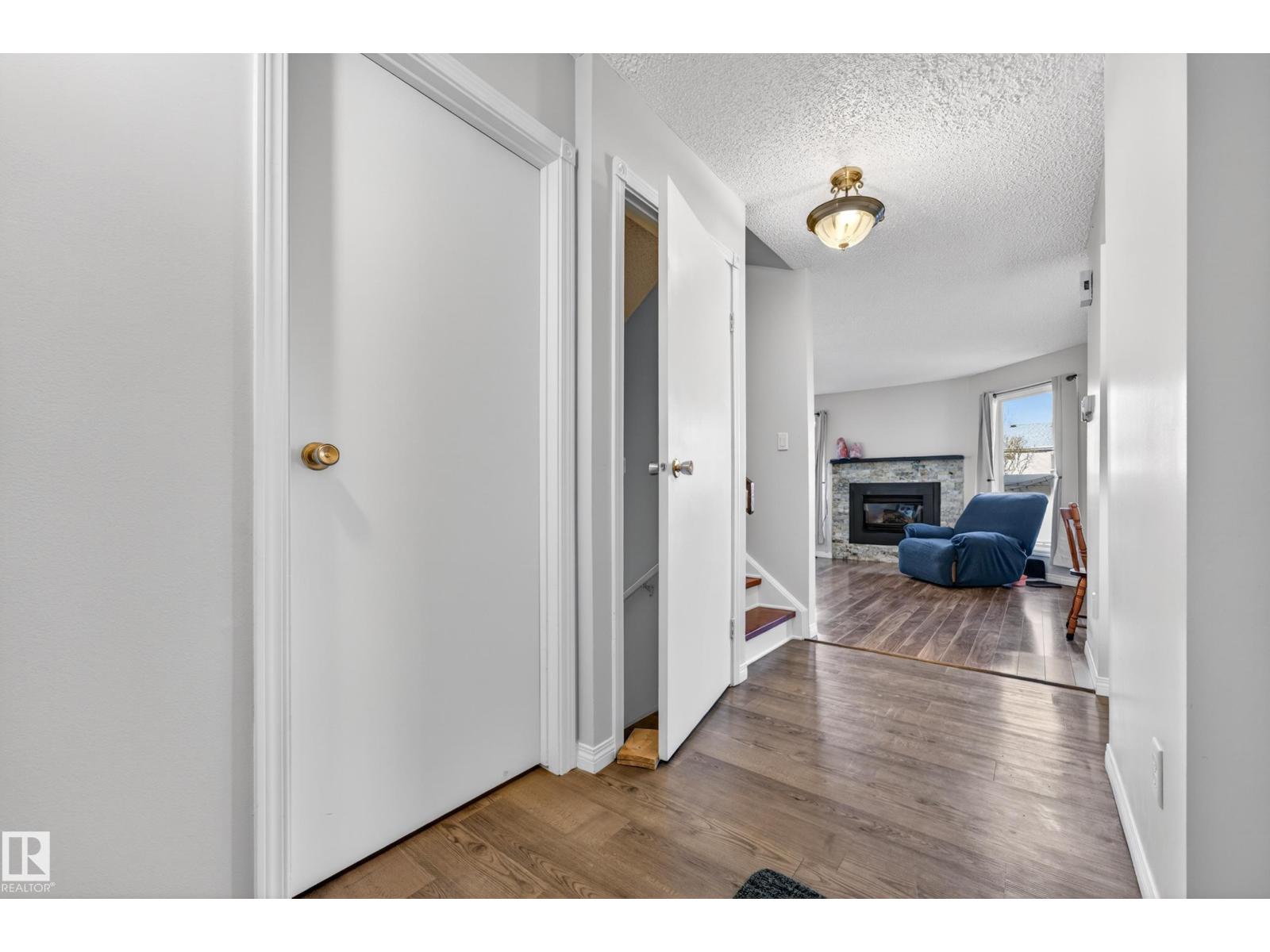 3584 42 St Nw, Edmonton, Alberta  T6L 5A1 - Photo 3 - E4485260