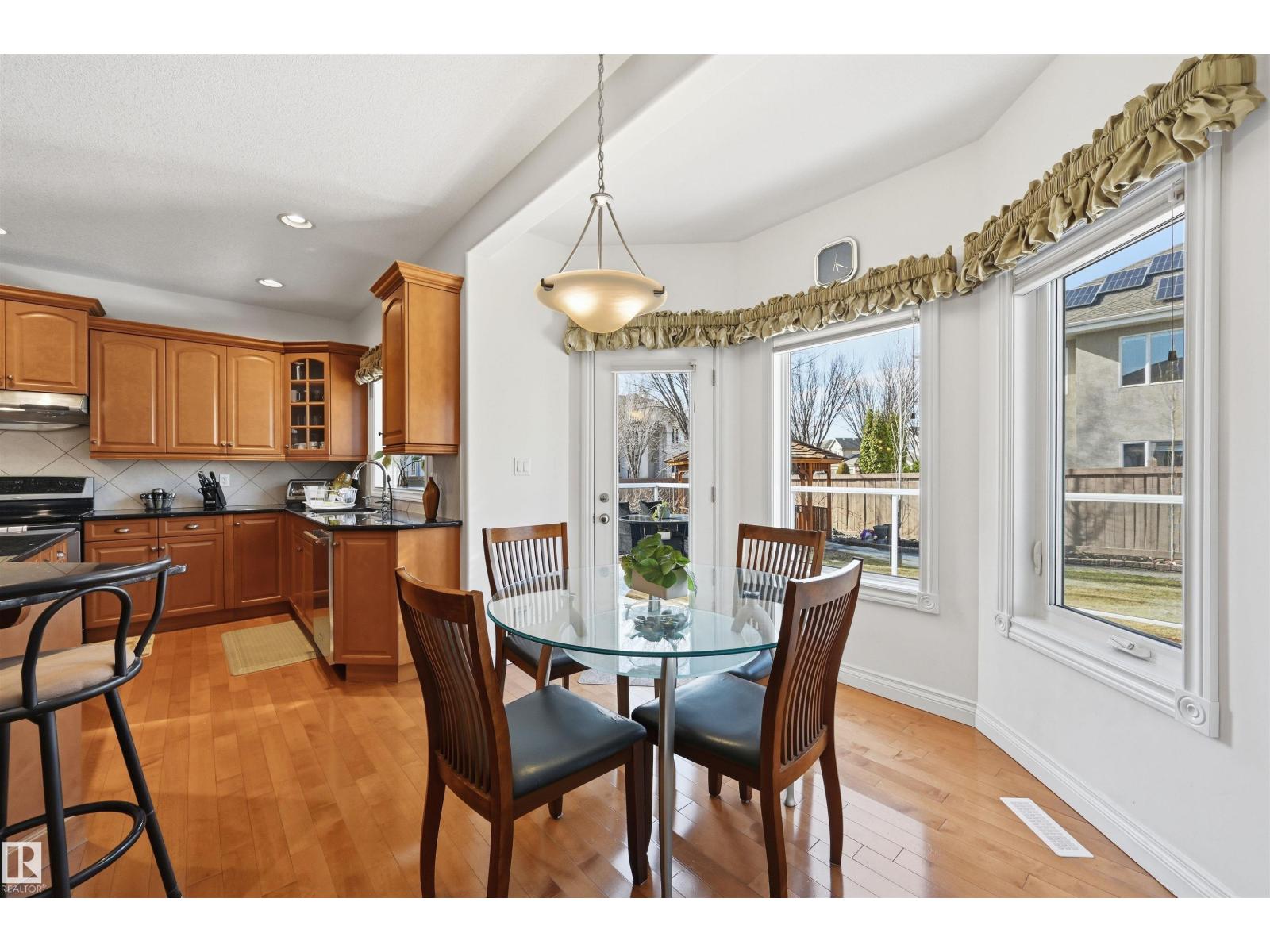 1198 Hollands Wy Nw, Edmonton, Alberta  T6R 3S9 - Photo 20 - E4485252