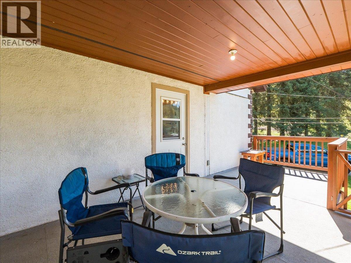 1448 Pass Creek Road, Castlegar, British Columbia  V1N 4S2 - Photo 11 - 10385233