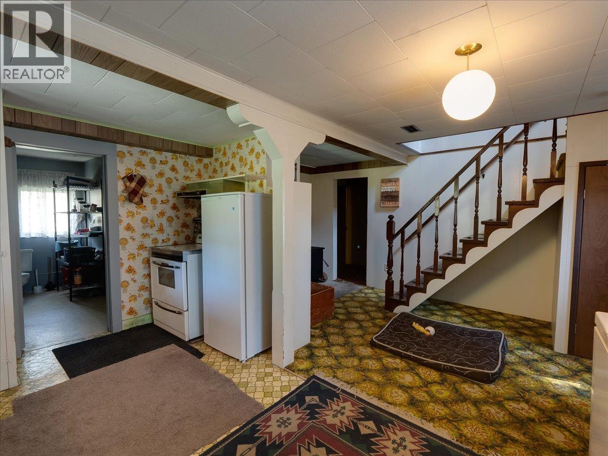1448 Pass Creek Road, Castlegar, British Columbia  V1N 4S2 - Photo 34 - 10385233