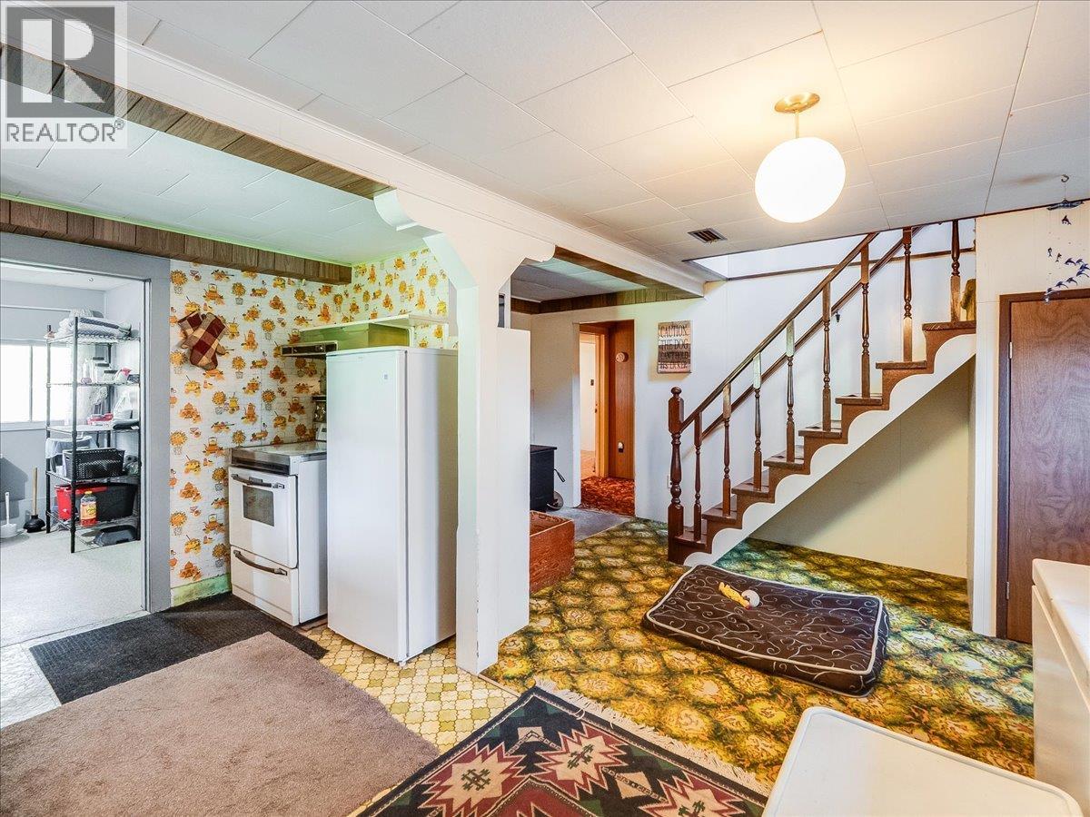 1448 Pass Creek Road, Castlegar, British Columbia  V1N 4S2 - Photo 35 - 10385233