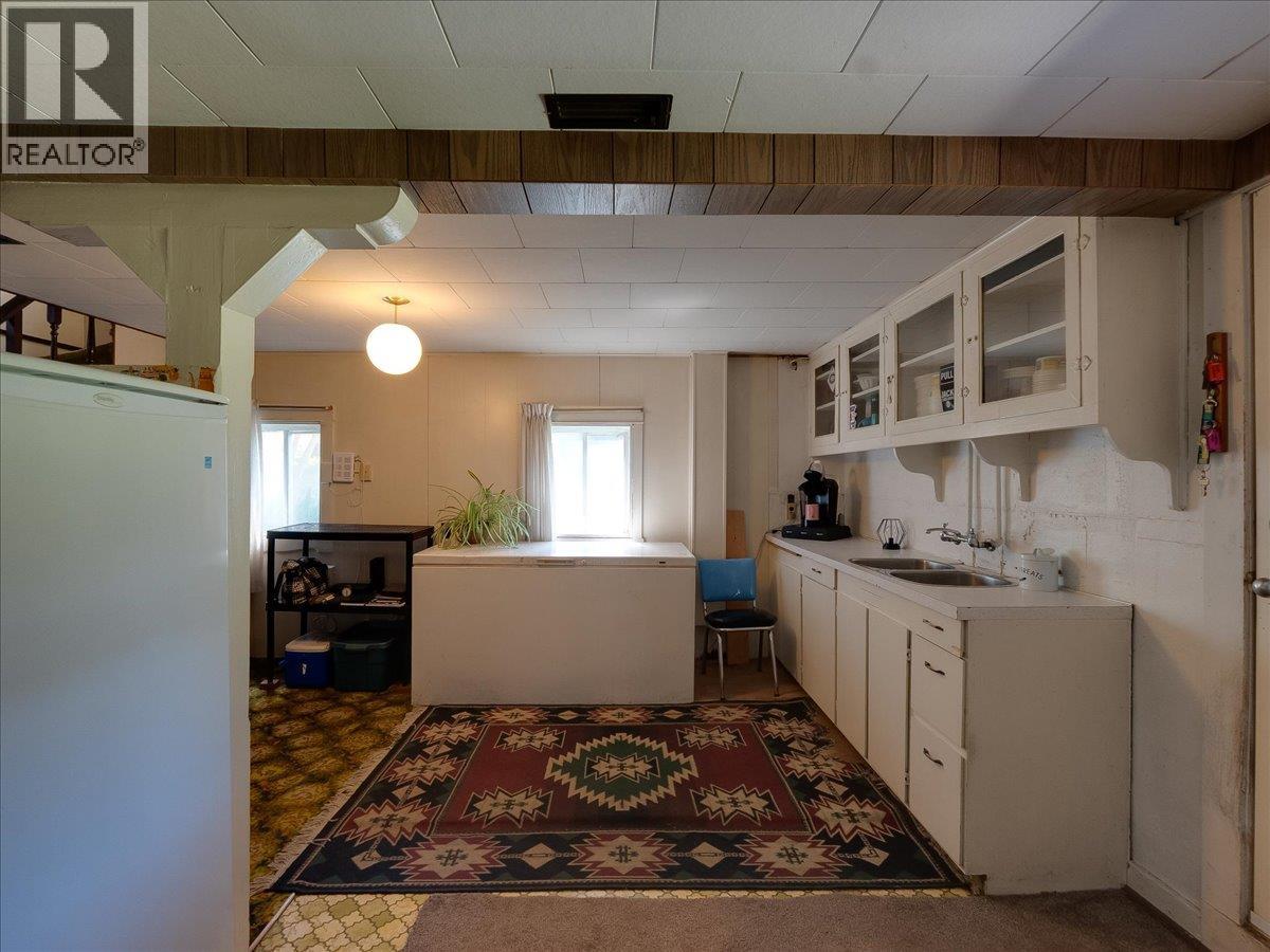 1448 Pass Creek Road, Castlegar, British Columbia  V1N 4S2 - Photo 39 - 10385233