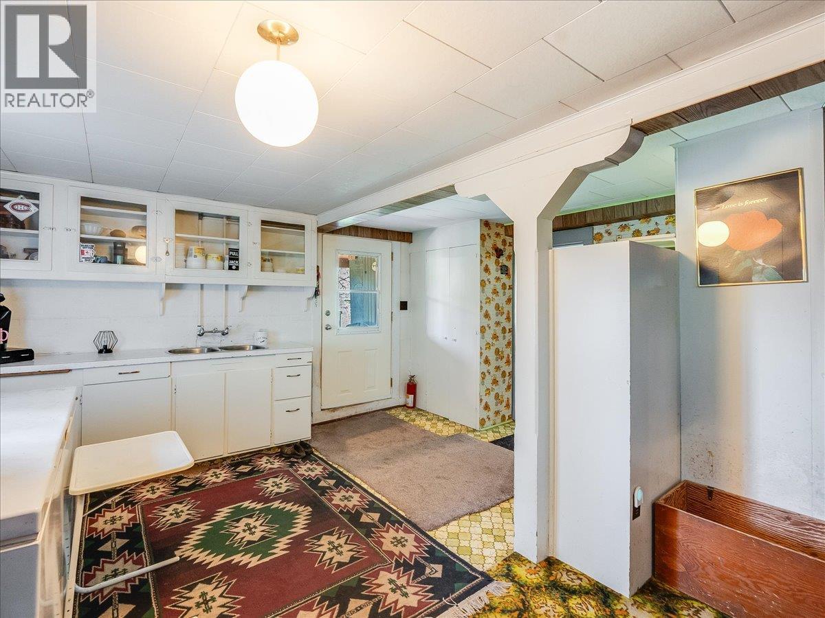 1448 Pass Creek Road, Castlegar, British Columbia  V1N 4S2 - Photo 41 - 10385233